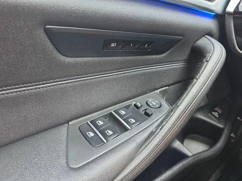 Used 2018 BMW 530i RWD image 26