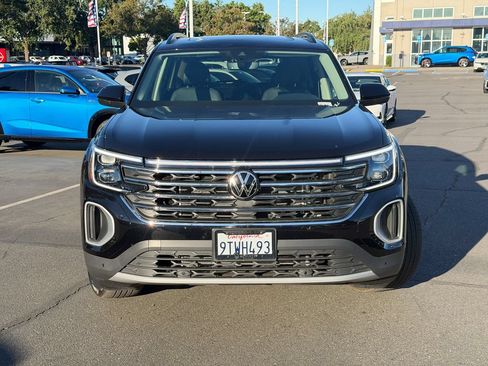 Certified 2026 Volkswagen Atlas SE w/ Panoramic Sunroof Package AWD/4WD image 4