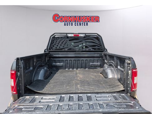 Used 2019 Ford F150 XLT w/ Equipment Group 302A Luxury AWD/4WD image 9
