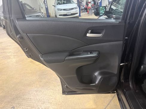 Used 2016 Honda CR-V SE image 31