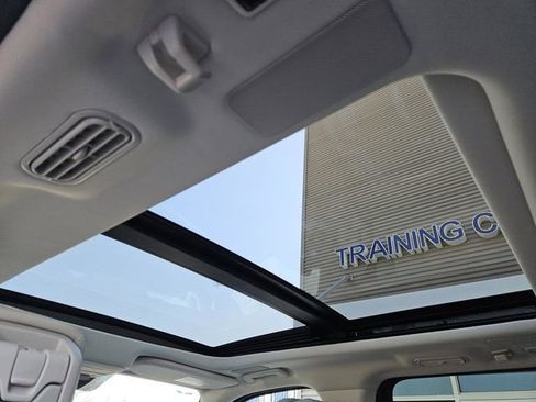 New 2026 Ford Expedition Max Platinum image 28