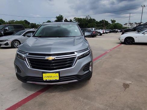 Certified 2024 Chevrolet Equinox LT FWD image 3