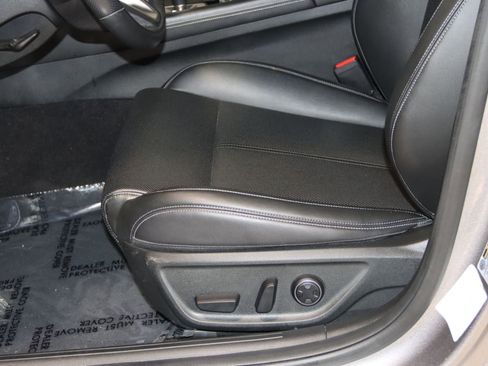 Used 2023 Genesis G70 2.0T AWD/4WD image 35
