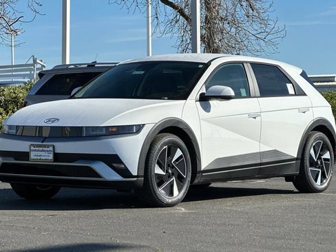 New 2026 Hyundai Ioniq 5 SEL image 8