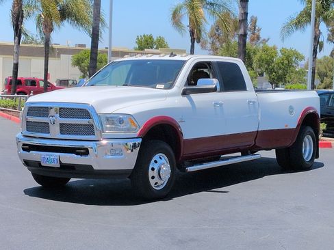 Used 2017 RAM 3500 Laramie Longhorn w/ Convenience Group AWD/4WD image 5
