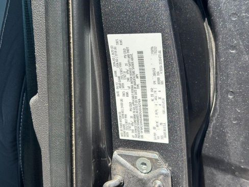 Used 2013 Ford Escape SE FWD image 25