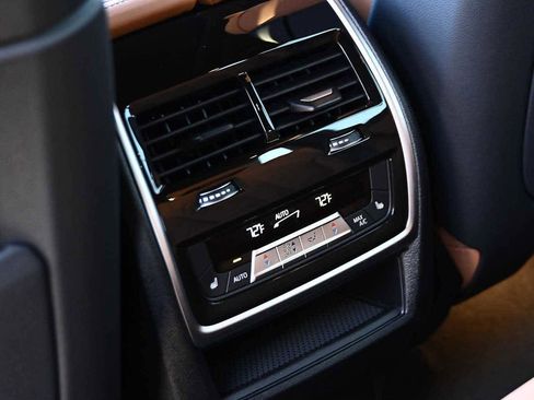 New 2026 BMW X5 M60i w/ Executive Package image 24