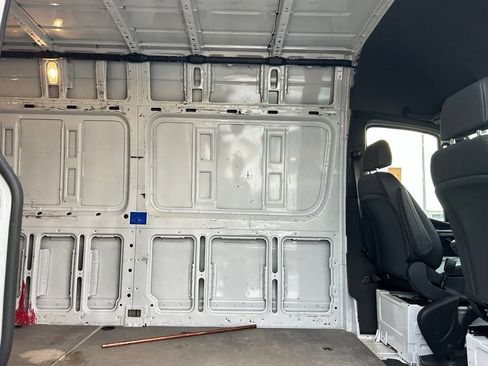 Used 2021 Mercedes-Benz Sprinter 2500 image 13