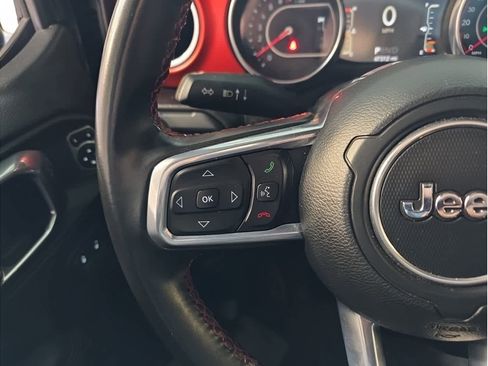 Used 2022 Jeep Wrangler Unlimited Rubicon w/ LED Lighting Group image 26