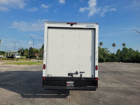 New 2025 GMC Savana 3500 Extended w/ Power Convenience Package image 6