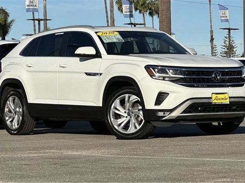 Used 2020 Volkswagen Atlas Cross Sport SEL image 2