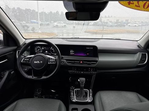 Used 2024 Kia Seltos SX image 16