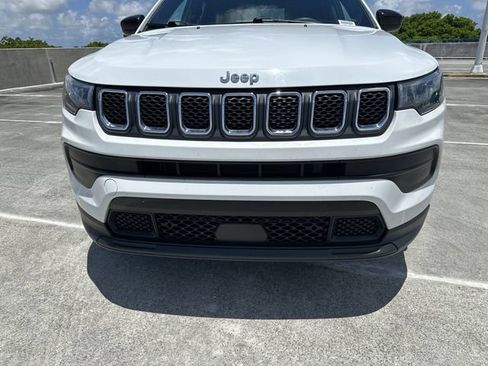 Used 2023 Jeep Compass Sport AWD/4WD image 20