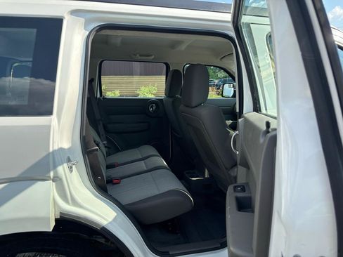 Used 2009 Dodge Nitro SE AWD/4WD image 32