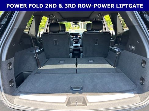 Used 2024 Cadillac XT6 Sport w/ Technology Package AWD/4WD image 19