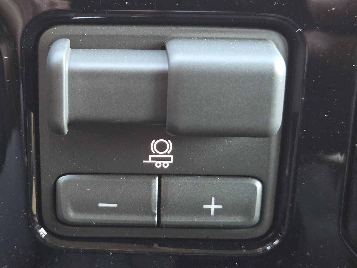 New 2026 Chevrolet Silverado 1500 RST AWD/4WD image 8