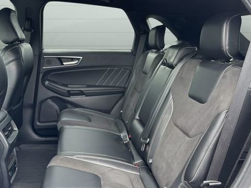 Used 2022 Ford Edge ST w/ Equipment Group 401A AWD/4WD image 25