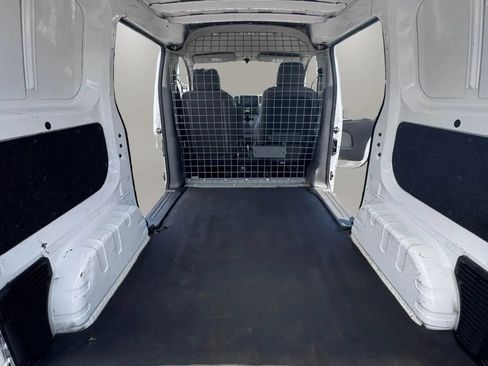 Used 2017 Nissan NV200 SV w/ Back Door Glass Package FWD image 9