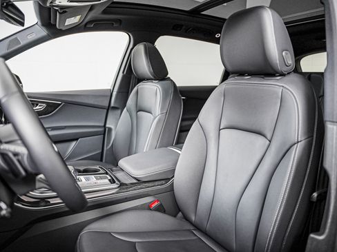 Certified 2026 Audi Q7 2.0T Premium AWD/4WD image 8