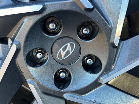 Used 2022 Hyundai Santa Fe Calligraphy AWD/4WD image 34
