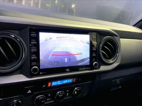 Used 2022 Toyota Tacoma TRD Sport w/ TRD Premium Sport Package image 28