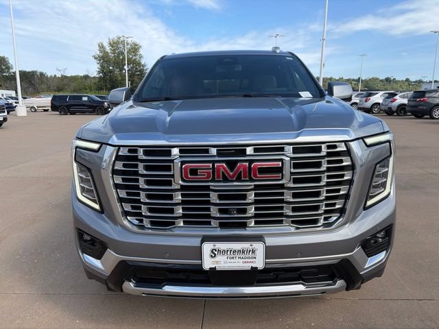 Used 2025 GMC Yukon Denali AWD/4WD image 8