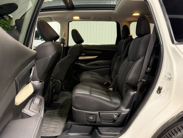 Used 2021 Subaru Ascent Premium w/ Sport Package AWD/4WD image 10