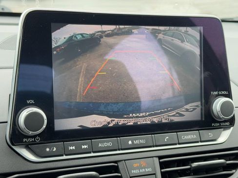 Used 2023 Nissan Altima 2.5 SR image 19