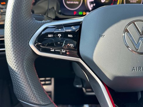 Used 2024 Volkswagen GTI Autobahn image 9