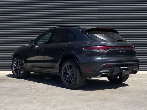 Certified 2026 Porsche Macan AWD/4WD image 3