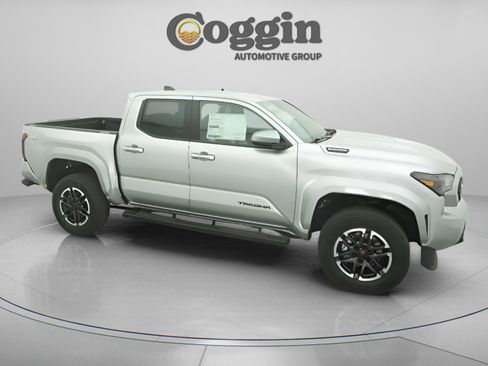 New 2025 Toyota Tacoma TRD Sport AWD/4WD image 27