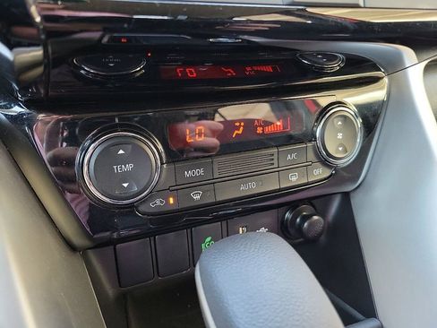 Used 2025 Mitsubishi Eclipse Cross ES image 14