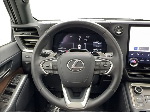 Used 2025 Lexus GX 550 w/ Accessory Package (2T) image 38