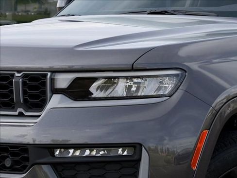 New 2026 Jeep Grand Cherokee Limited image 10