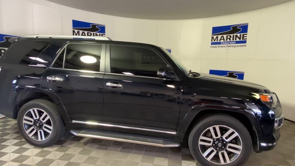 Used 2022 Toyota 4Runner Limited AWD/4WD image 3