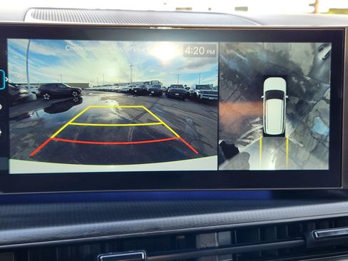 Used 2025 Hyundai Santa Fe Calligraphy image 22