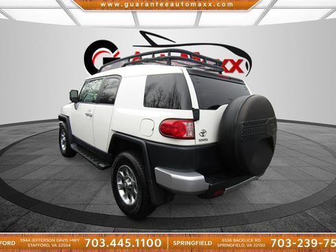 Used 2011 Toyota FJ Cruiser 4WD image 7
