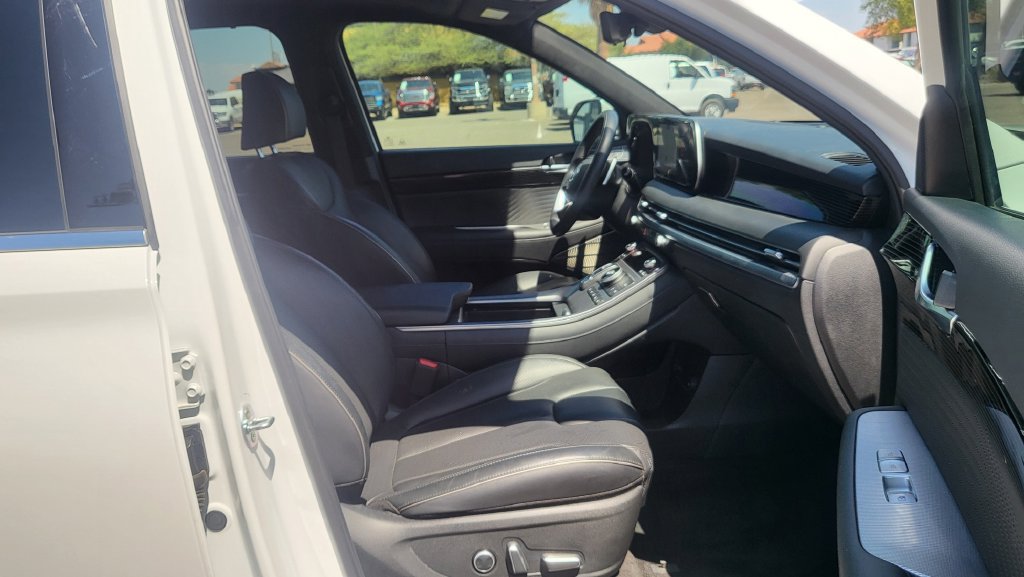 Used 2025 Hyundai Palisade Calligraphy FWD image 22