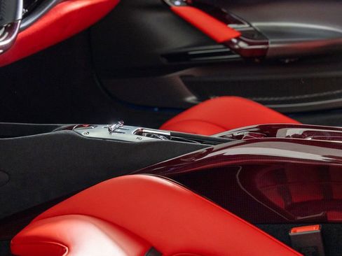 Used 2023 Ferrari SF90 Stradale AWD/4WD image 6