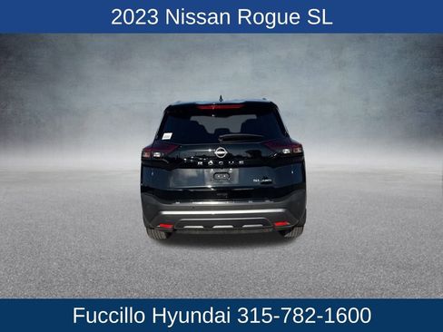Used 2023 Nissan Rogue SL w/ SL Premium Package image 6