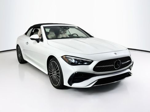 Used 2024 Mercedes-Benz CLE 300 4MATIC Cabriolet image 3