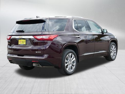 Used 2018 Chevrolet Traverse Premier AWD/4WD image 7