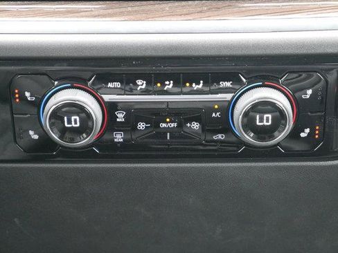 Certified 2025 Chevrolet Silverado 1500 LT w/ Safety Package AWD/4WD image 20