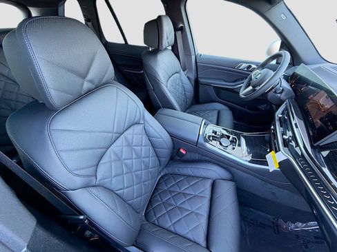 New 2026 BMW X5 xDrive50e w/ M Sport Package image 14