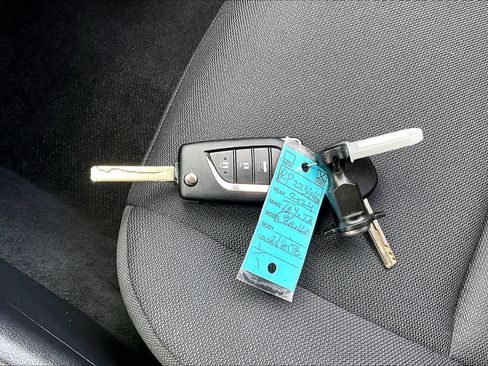 Used 2024 Toyota Corolla LE image 14