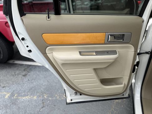 Used 2007 Lincoln MKX 2WD image 14