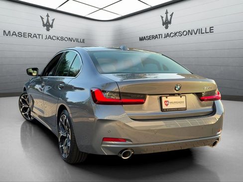 Used 2025 BMW 330i Sedan image 3