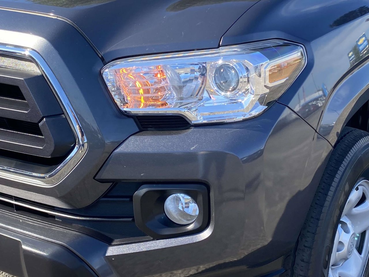 Used 2023 Toyota Tacoma SR5 RWD image 4