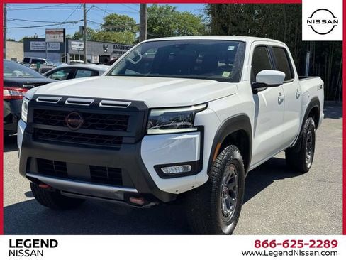 Used 2026 Nissan Frontier PRO-4X AWD/4WD image 4