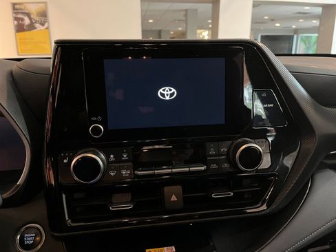 Used 2025 Toyota Highlander XSE AWD/4WD image 20